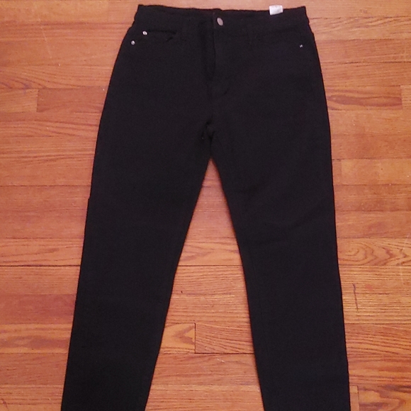 Women's Black Jeans - Picture 2 of 2